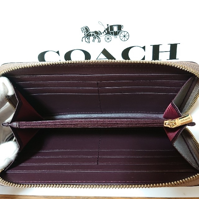 COACH(コーチ)のお値下げしました！COACH フラワー 長財布 新品未使用！即日発送可能！ レディースのファッション小物(財布)の商品写真