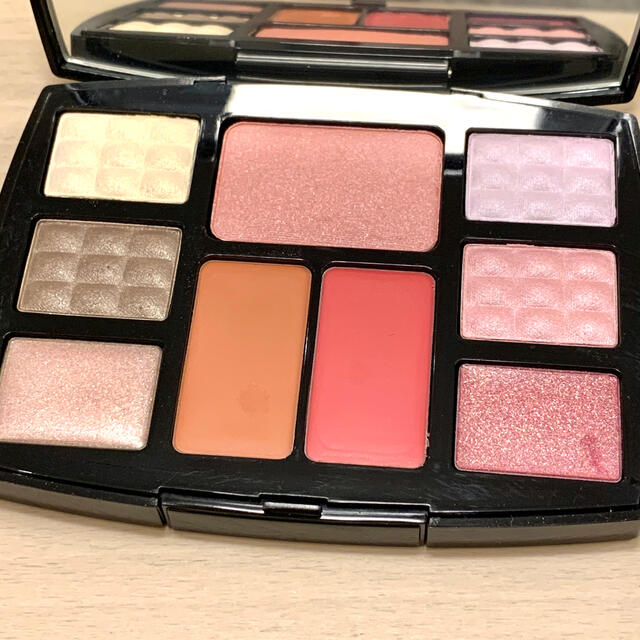CHANEL シャネル メイクパレット - アイシャドウ CHANEL シャネル メイクパレット - アイシャドウ