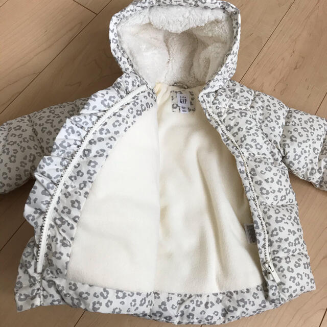 babyGAP(ベビーギャップ)のGap レオパード柄　ジャケット キッズ/ベビー/マタニティのキッズ服女の子用(90cm~)(ジャケット/上着)の商品写真