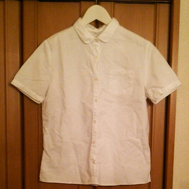 MUJI (無印良品)(ムジルシリョウヒン)の半袖白シャツ レディースのトップス(シャツ/ブラウス(半袖/袖なし))の商品写真