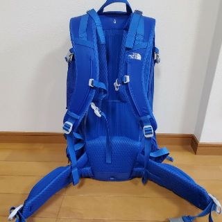 THE NORTH FACE CAELUS 28 K　リュック