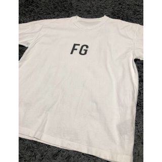 FEAR OF GOD FG ロゴ Tシャツ ホワイト Mサイズ fkip.unmul.ac.id