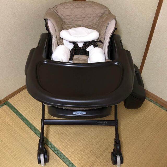 combi(コンビ)の【値下げ】【送料込】コンビ　ネムリラ オートスイング AUTO SWING キッズ/ベビー/マタニティの寝具/家具(ベビーベッド)の商品写真