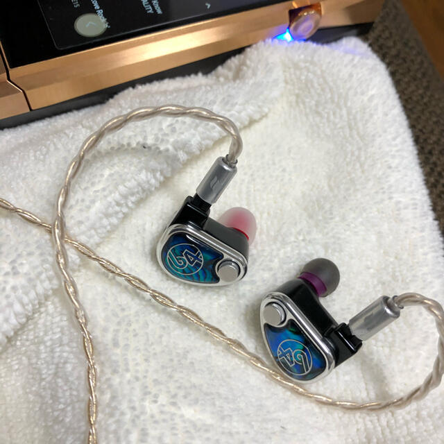  64audio NIO 極美品 スマホ/家電/カメラのオーディオ機器(ヘッドフォン/イヤフォン)の商品写真