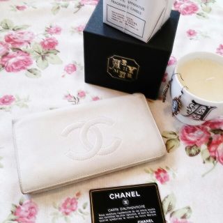 シャネル(CHANEL)の直営店購入＊CHANEL＊長財布♪白＊(財布)