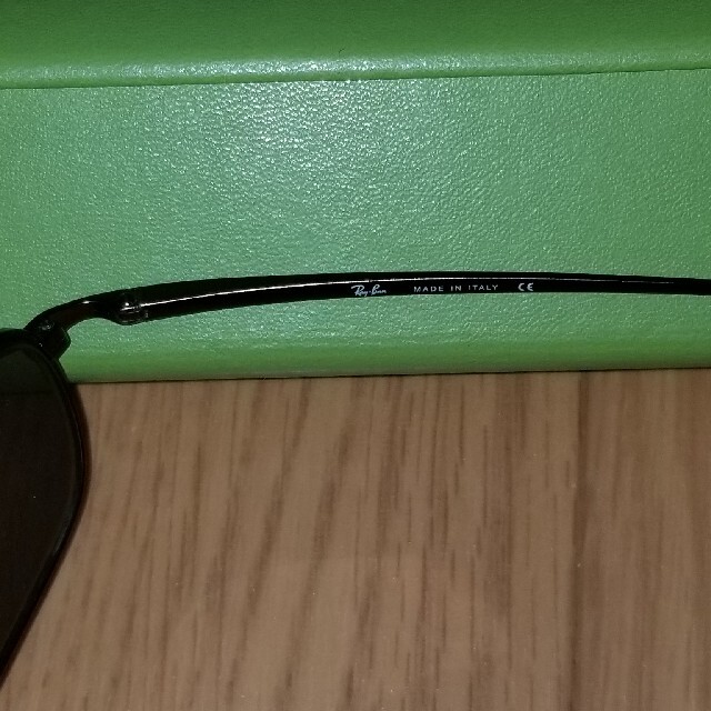 Ray-Ban(レイバン)のレイバン　サングラス　RB3162 メンズのファッション小物(サングラス/メガネ)の商品写真