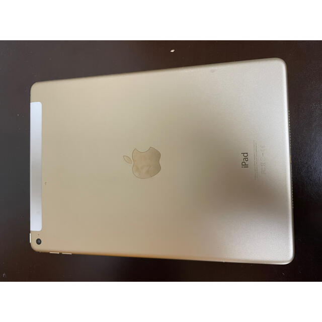 Apple(アップル)のiPad Air2 16GB Wi-Fiセルラーモデル  スマホ/家電/カメラのPC/タブレット(タブレット)の商品写真