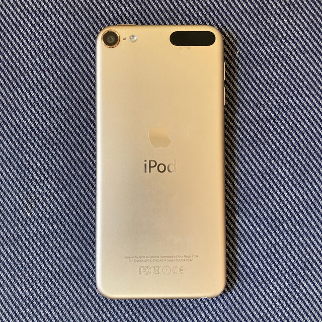 iPod touch(アイポッドタッチ)のipod touch 第6世代 64GB ゴールド スマホ/家電/カメラのスマートフォン/携帯電話(スマートフォン本体)の商品写真