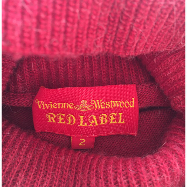 Vivienne Westwood(ヴィヴィアンウエストウッド)のVivienne Westwoodハイネックセーター(赤) レディースのトップス(ニット/セーター)の商品写真