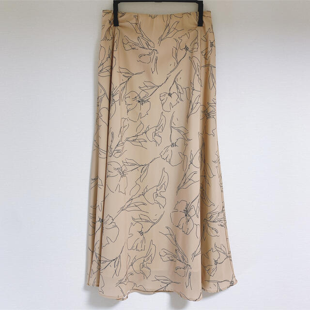 MERCURYDUO(マーキュリーデュオ)のa様専用　mercuryduo 花柄スカート レディースのスカート(ひざ丈スカート)の商品写真