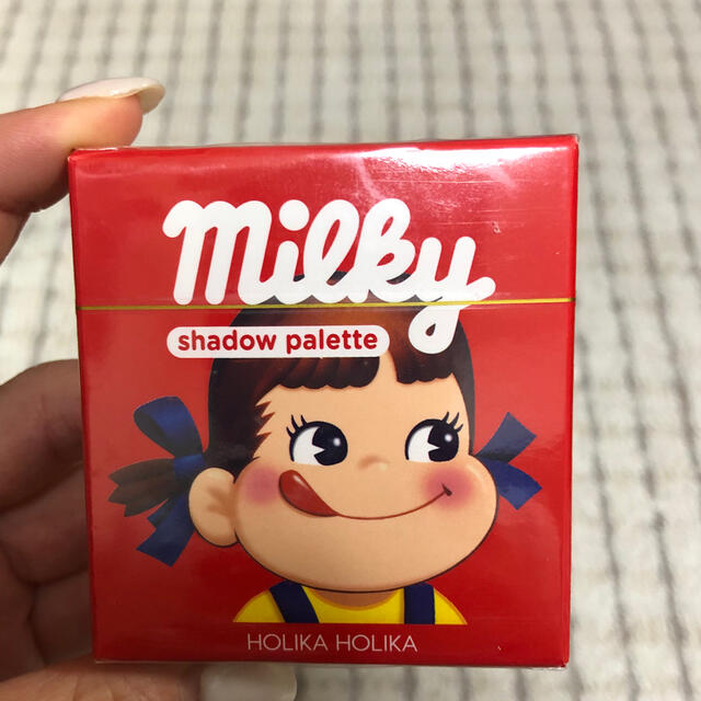 Holika Holika(ホリカホリカ)のHolika holika ペコちゃん　アイシャドウ コスメ/美容のベースメイク/化粧品(アイシャドウ)の商品写真