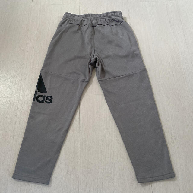 adidas(アディダス)のアディダス　スウェットパンツ140cm キッズ/ベビー/マタニティのキッズ服男の子用(90cm~)(パンツ/スパッツ)の商品写真