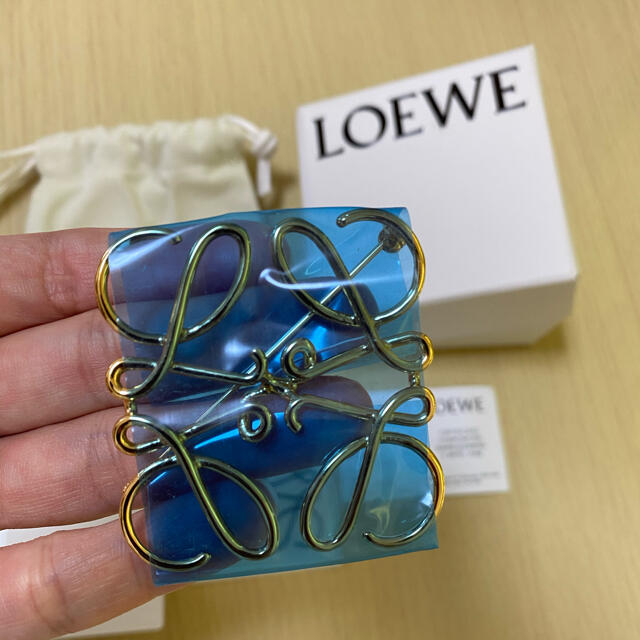 LOEWE - 新品未使用☆正規品☆LOEWE ロエベ ブローチの通販 by どっ ...