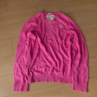 アバクロンビーアンドフィッチ(Abercrombie&Fitch)のアバクロ Vネックニット(ニット/セーター)