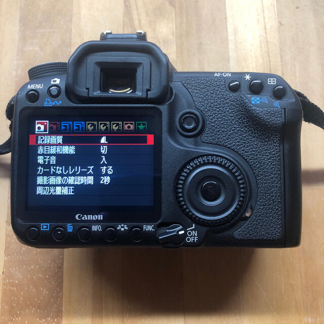 Canon(キヤノン)のcanon eos 50d 本体　バッテリー　充電器　グリップ　　ストロボ スマホ/家電/カメラのカメラ(デジタル一眼)の商品写真