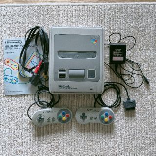 ニンテンドウ(任天堂)の取説付　スーパーファミコン本体セット　任天堂(家庭用ゲーム機本体)