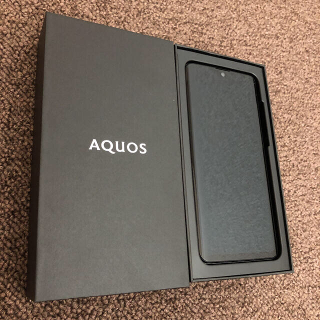 新品未使用 SIMフリー AQUOS zero2 Astro Black 3