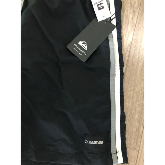 QUIKSILVER(クイックシルバー)のクイックシルバーサーフパンツ水着　新品 メンズの水着/浴衣(水着)の商品写真