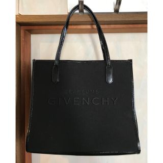 ジバンシィ(GIVENCHY)のGIVENCHYトートバッグ(トートバッグ)