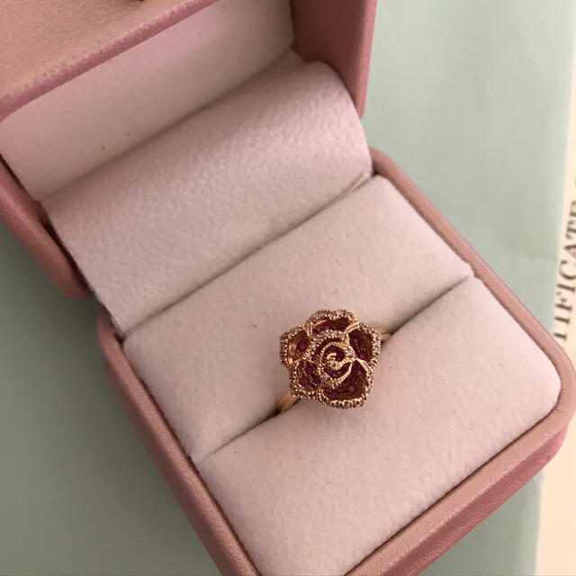薔薇のお花　指輪k18サファイヤ　ダイヤモンドリング