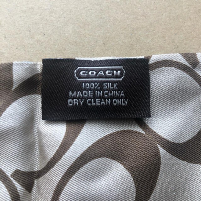 COACH(コーチ)のCOACH 新品 スカーフ *° レディースのファッション小物(マフラー/ショール)の商品写真