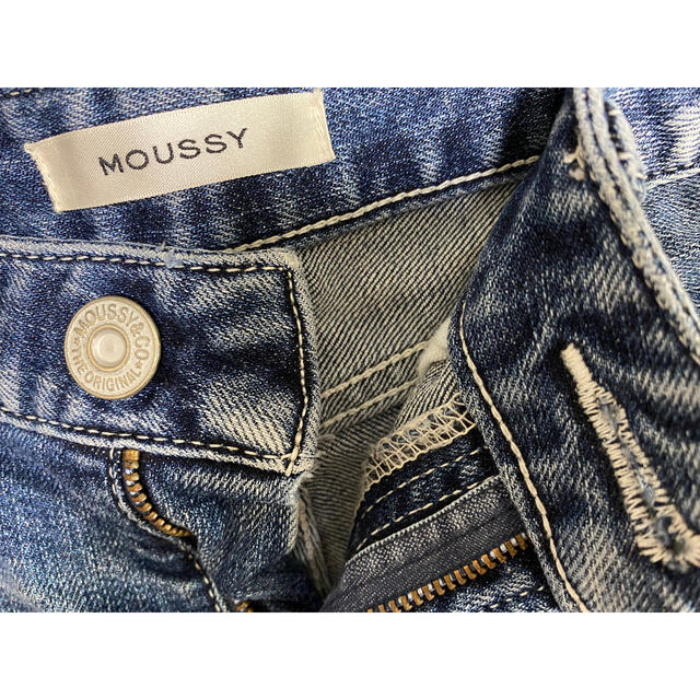 AZUL by moussy(アズールバイマウジー)のmoussy スキニーデニム レディースのパンツ(デニム/ジーンズ)の商品写真