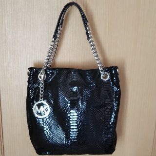 マイケルコース(Michael Kors)のマイケルコース3wayエナメル型押しバック(ハンドバッグ)