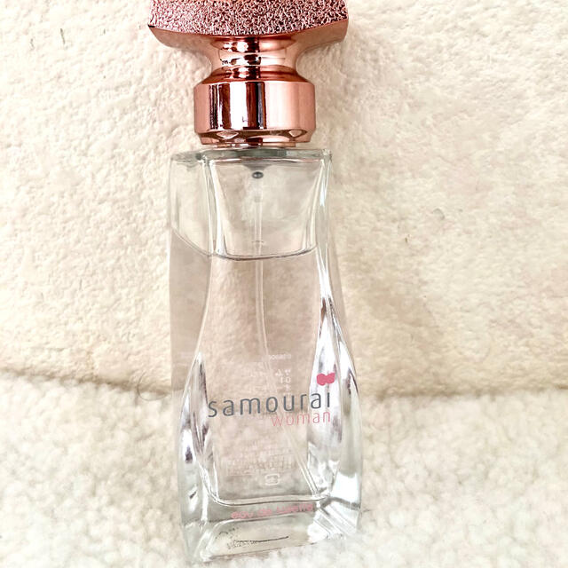 SAMOURAI(サムライ)のサムライウーマン　40ml テスター コスメ/美容の香水(香水(女性用))の商品写真