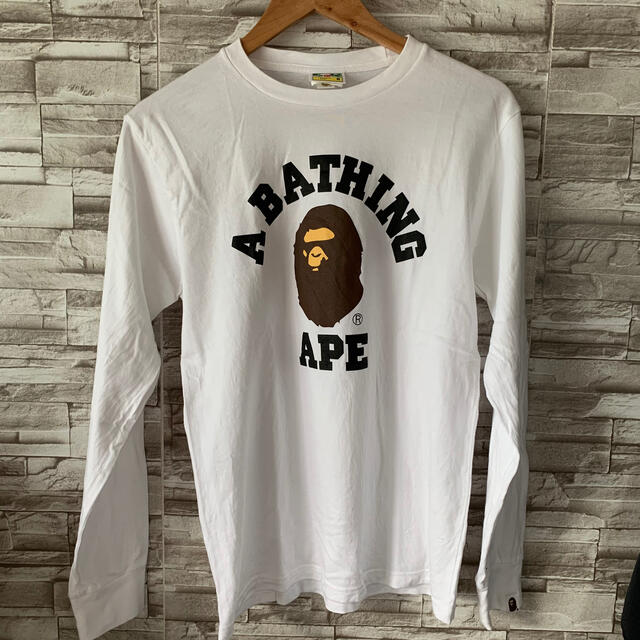 てサマにな A BATHING APE エイプ ロンT ロングスリーブ スター柄