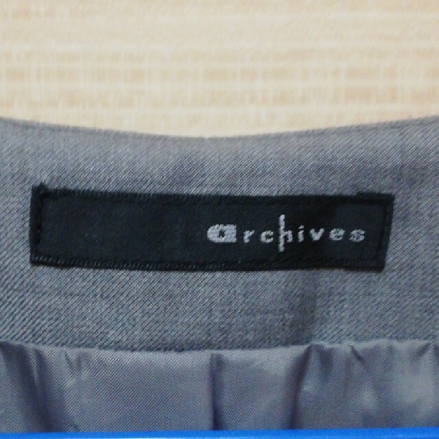 archives(アルシーヴ)の【archives・レディース】ベストジャケット（グレー・Ｍ） レディースのトップス(ベスト/ジレ)の商品写真