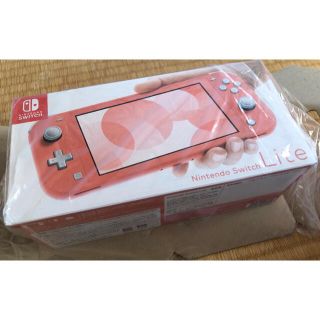 ニンテンドースイッチ(Nintendo Switch)のNintendo Switch Lite 本体 コーラル ピンク(携帯用ゲーム機本体)