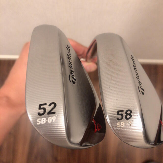 TaylorMade(テーラーメイド)の【美品】テーラーメイド ミルドグラインド2 52°&58° ウェッジ2本セット スポーツ/アウトドアのゴルフ(クラブ)の商品写真