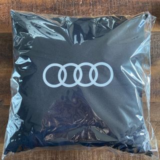 アウディ(AUDI)のアウディ　クッション(車内アクセサリ)