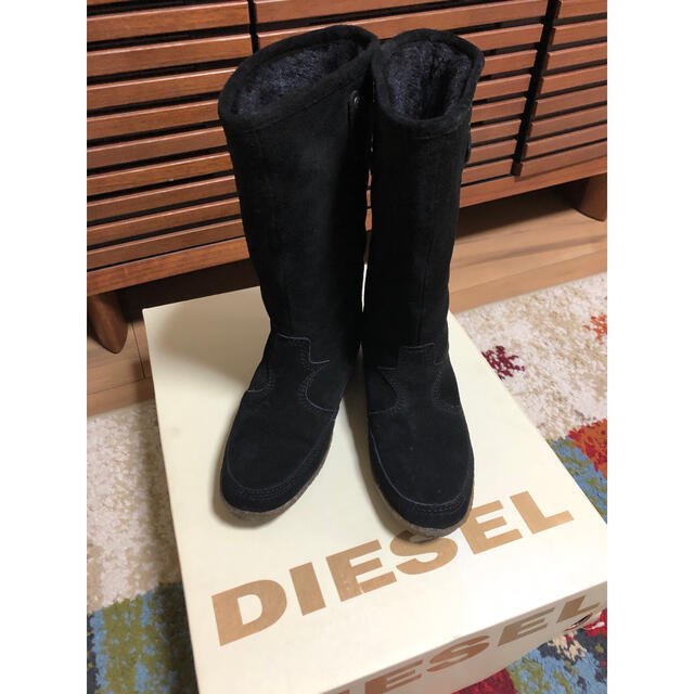 DIESEL(ディーゼル)のディーゼル　ブーツ　ムートン　黒　23 レディースの靴/シューズ(ブーツ)の商品写真