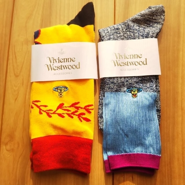 Vivienne Westwood(ヴィヴィアンウエストウッド)のヴィヴィアンウエスドウッドソックス2足組 レディースのレッグウェア(ソックス)の商品写真