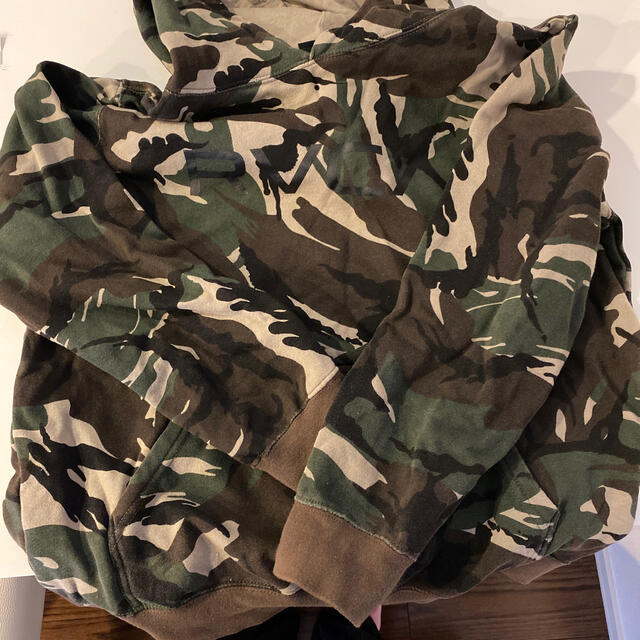 RVCA(ルーカ)のRVCA パーカー キッズ/ベビー/マタニティのキッズ服男の子用(90cm~)(Tシャツ/カットソー)の商品写真