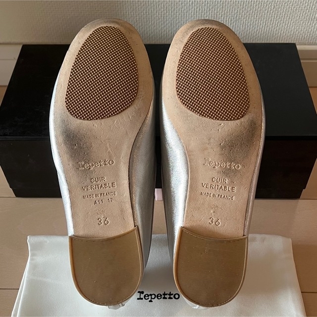 repetto(レペット)の別注 repetto レペット manon マノン シルバー 36 レディースの靴/シューズ(バレエシューズ)の商品写真