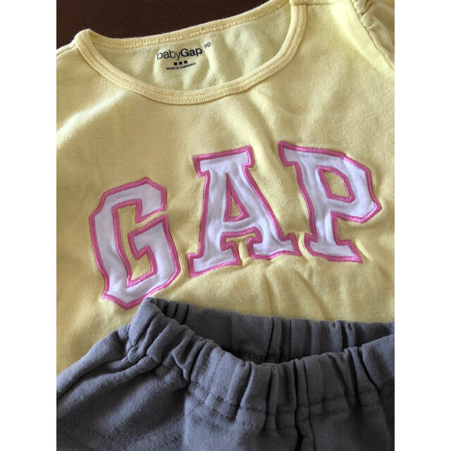 babyGAP(ベビーギャップ)のベビーギャップ　長袖　長ズボン　女の子　上下セット　90 キッズ/ベビー/マタニティのキッズ服女の子用(90cm~)(Tシャツ/カットソー)の商品写真