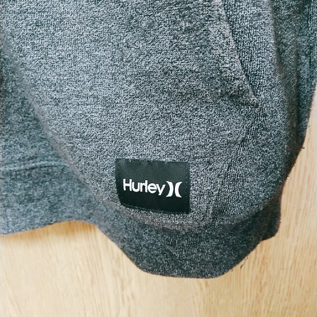 Hurley(ハーレー)のhurley パーカー　メンズ　Mサイズ メンズのトップス(パーカー)の商品写真