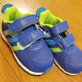 アディダス(adidas)のお値下げ中✩新品☆【adidas】 アディダス スニーカー ブルー  13cm(スニーカー)