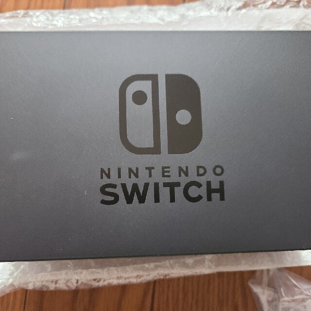 【未使用】 Nintendo Switchドック エンタメ/ホビーのゲームソフト/ゲーム機本体(その他)の商品写真