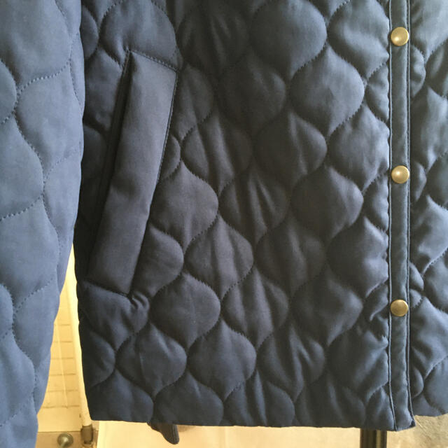 ノーカラージャケット　紺色　Mサイズ レディースのジャケット/アウター(ノーカラージャケット)の商品写真