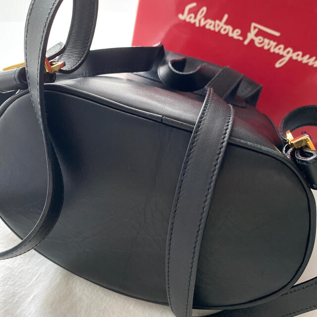 Salvatore Ferragamo(サルヴァトーレフェラガモ)のフェラガモ　ミニリュック レディースのバッグ(リュック/バックパック)の商品写真