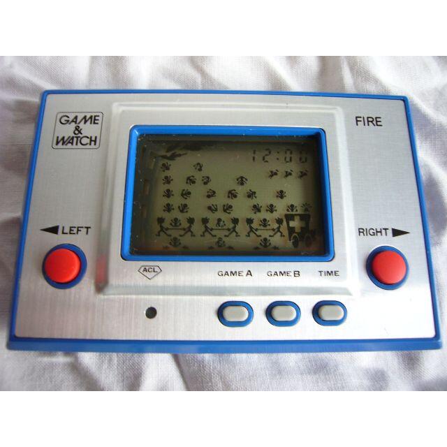 任天堂　ゲームウオッチ　ファイア RC-04　初代1980年製　携帯ゲーム1980年製の昭和レトロ品です