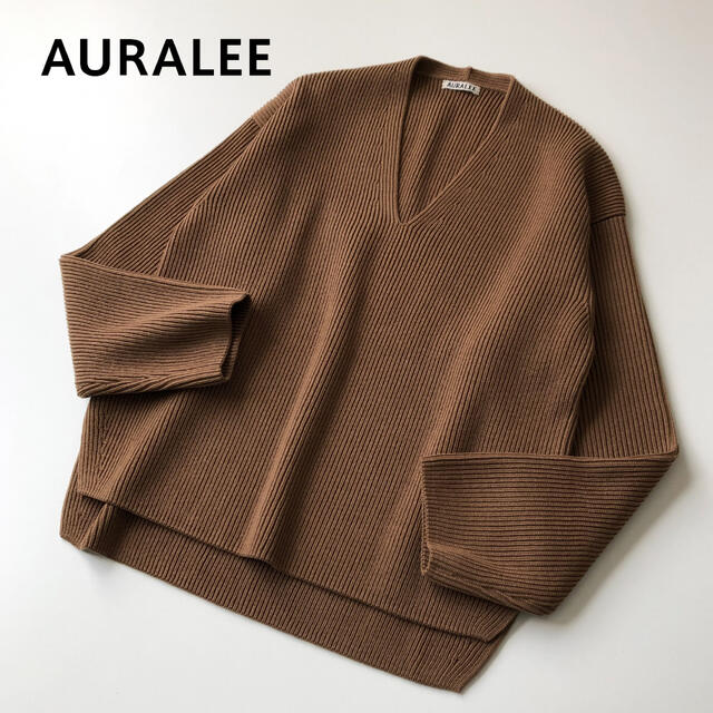 AURALEE ウールリブニット Vネックプルオーバー オーラリー ブラウン レディースのトップス(ニット/セーター)の商品写真