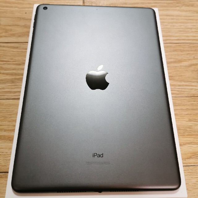 ○美品 Apple IPad 第7世代 32GB MW742j/a おまけ付