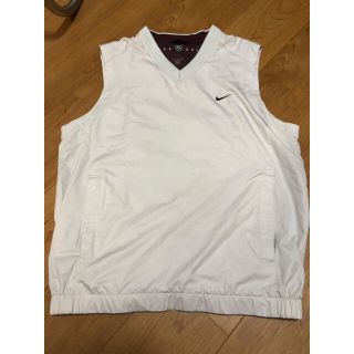 ナイキ(NIKE)のNIKE ナイキゴルフ　メンズベスト　サイズＭ　ベージュ(ウエア)