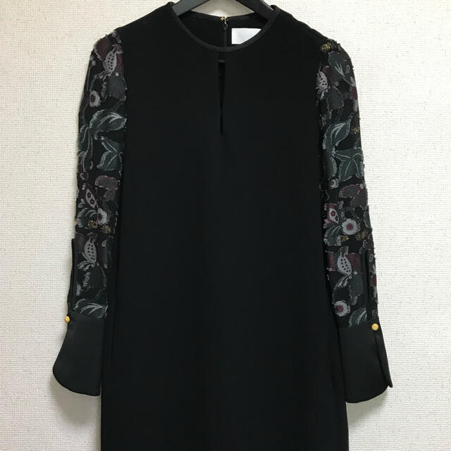 mame フローラルカットジャガードスリーブドレスの通販 by shia's shop｜マメならラクマ - mame kurogouchi 超歓迎安い