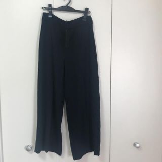 ザラ(ZARA)のザラワイドパンツ新品未使用タグ付き(カジュアルパンツ)