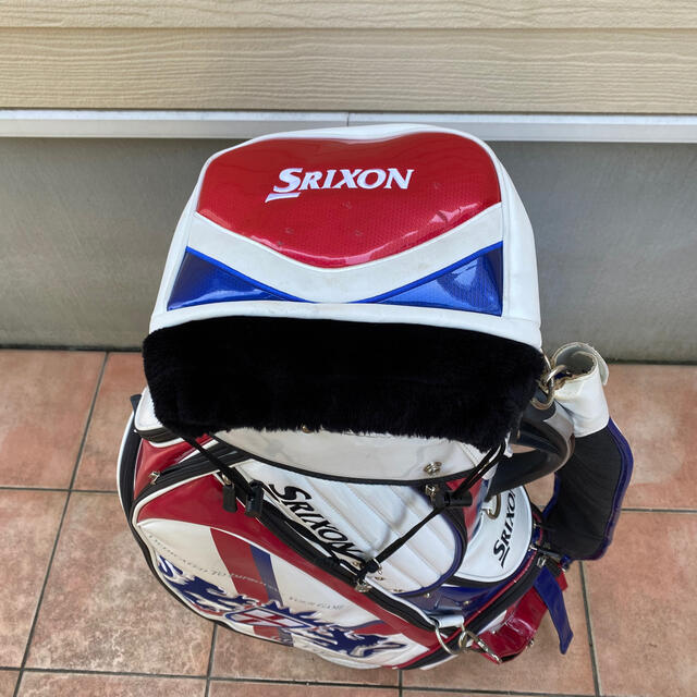 Srixon(スリクソン)のスリクソンキャディーバック&アイアンカバーセット スポーツ/アウトドアのゴルフ(バッグ)の商品写真